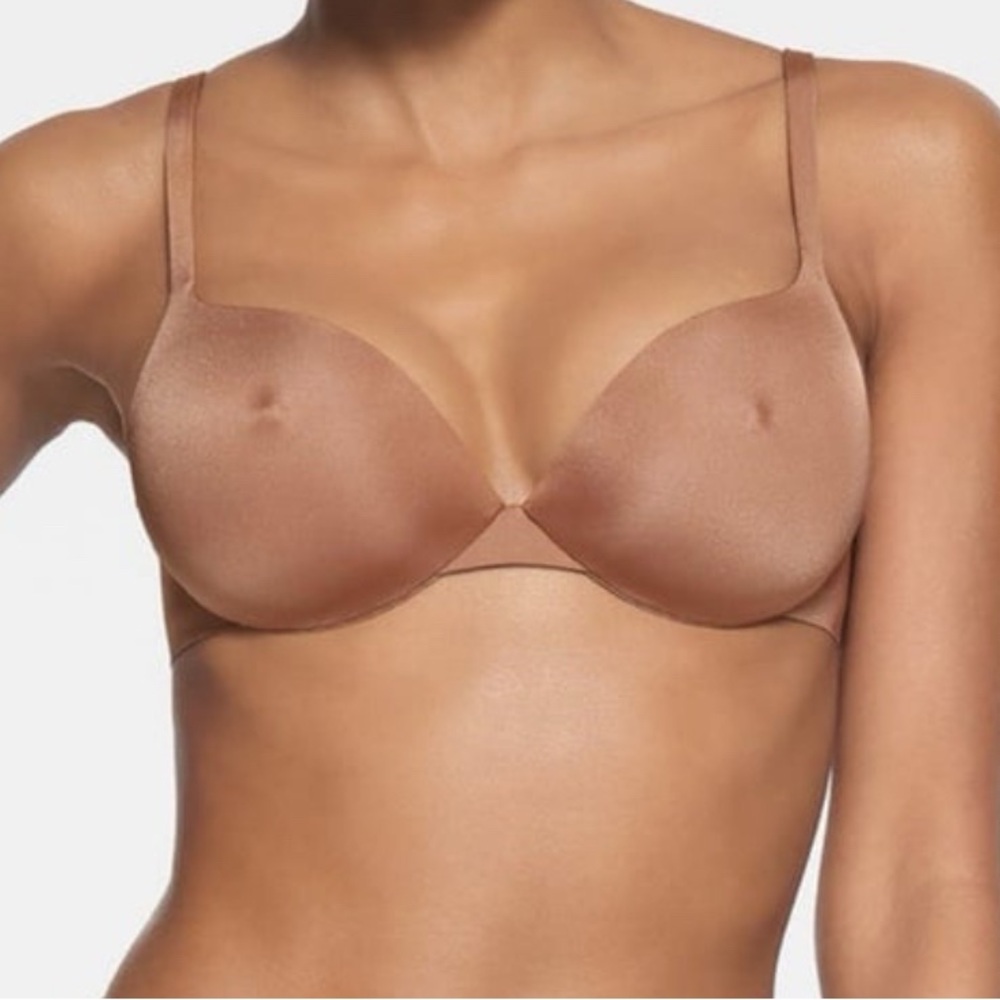 Skims Ultimate Nipple Push Up Bra